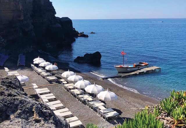 TREVILLE Beach Club in Amalfi Coast