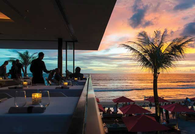 KU DE TA Beach Club in Bali