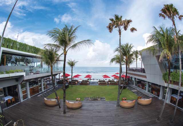 KU DE TA Beach Club in Bali