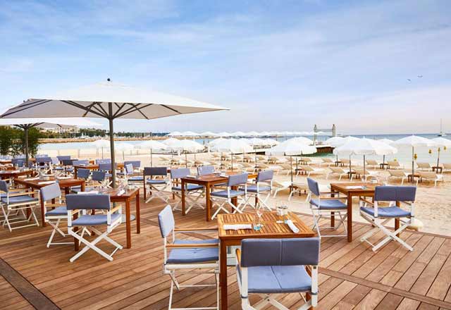 La Plage du Martinez Beach Club in Cannes (French Riviera)