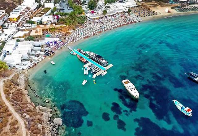 Nammos Beach Club in Mykonos